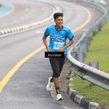 Runner Photo 7024059