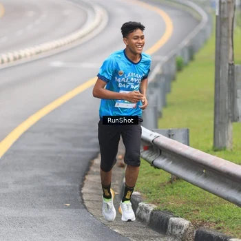 Runner Photo 7024062
