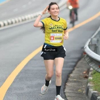 Runner Photo 7024063