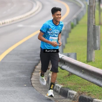 Runner Photo 7024065