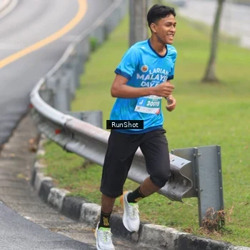 Runner Photo 7024068