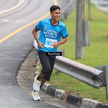 Runner Photo 7024069