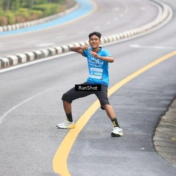 Runner Photo 7024072