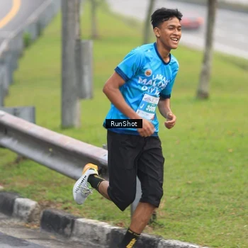 Runner Photo 7024091