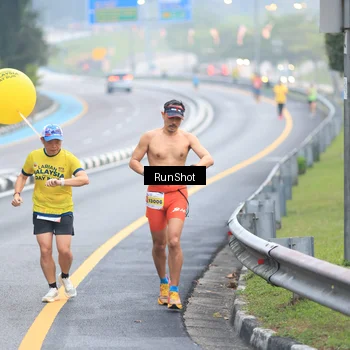 Runner Photo 7024096