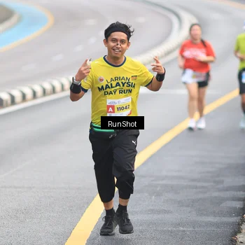 Runner Photo 7024103
