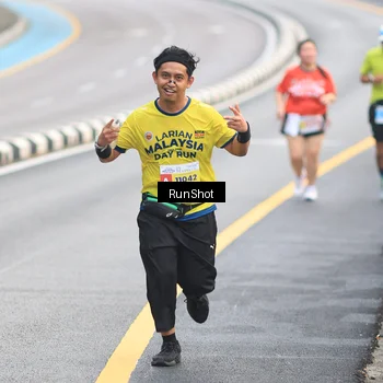 Runner Photo 7024105