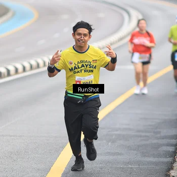 Runner Photo 7024106