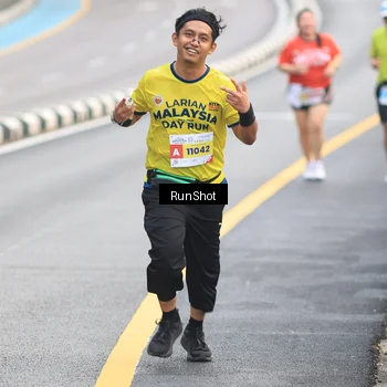 Runner Photo 7024110