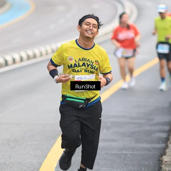 Runner Photo 7024111