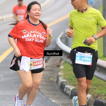 Runner Photo 7024133