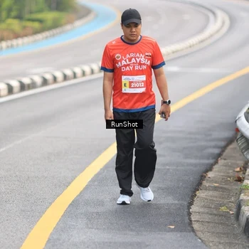 Runner Photo 7024153