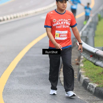Runner Photo 7024157