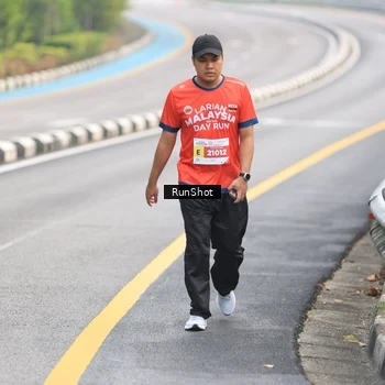 Runner Photo 7024158