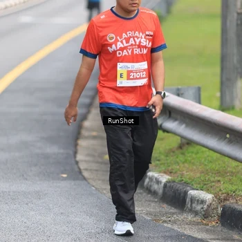 Runner Photo 7024163