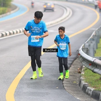 Runner Photo 7024165