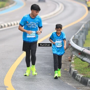 Runner Photo 7024169