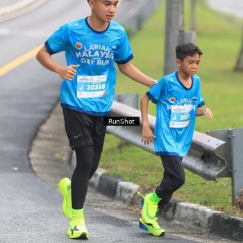 Runner Photo 7024189