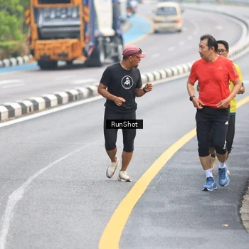 Runner Photo 7024197
