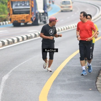 Runner Photo 7024201