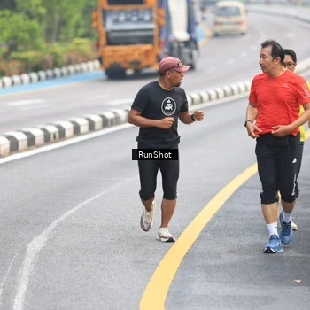 Runner Photo 7024205