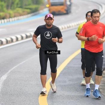 Runner Photo 7024213