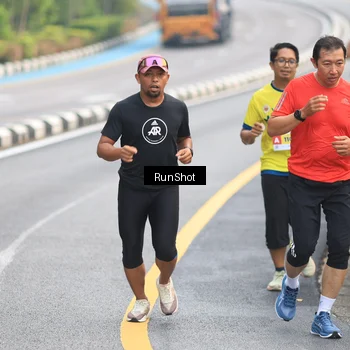 Runner Photo 7024216