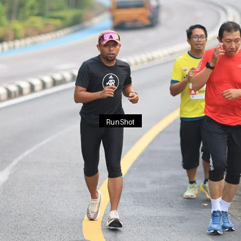 Runner Photo 7024228