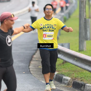 Runner Photo 7024242