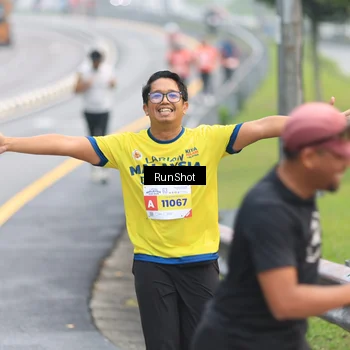 Runner Photo 7024244