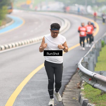 Runner Photo 7024285