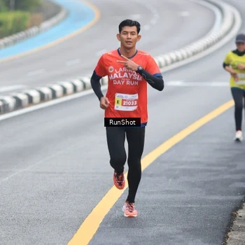 Runner Photo 7024297