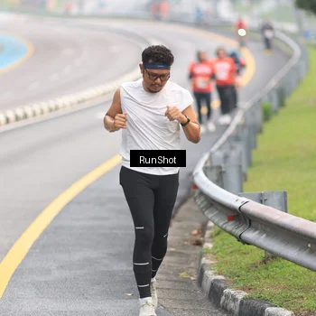 Runner Photo 7024307