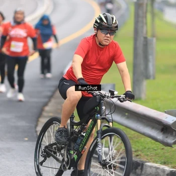 Runner Photo 7024314