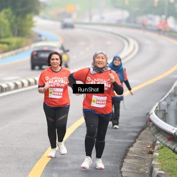 Runner Photo 7024335