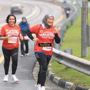 Runner Photo 7024338