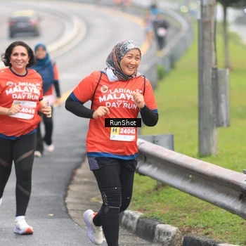 Runner Photo 7024343