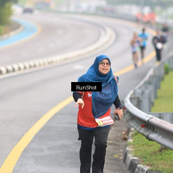 Runner Photo 7024379