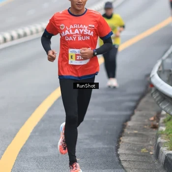 Runner Photo 7024395