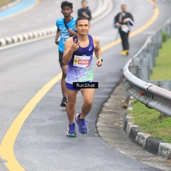 Runner Photo 7024412