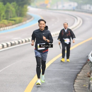 Runner Photo 7024452