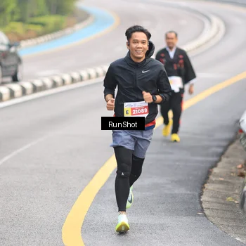 Runner Photo 7024460