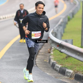 Runner Photo 7024467