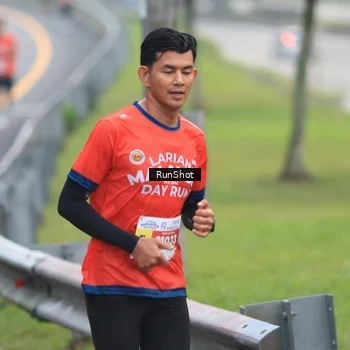 Runner Photo 7024473