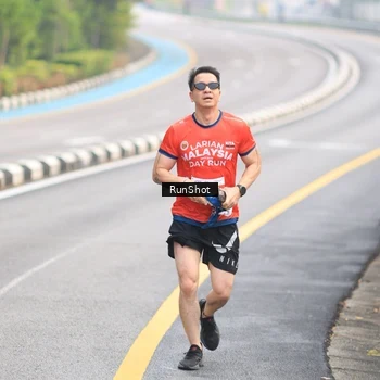 Runner Photo 7024538
