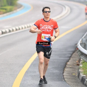 Runner Photo 7024546