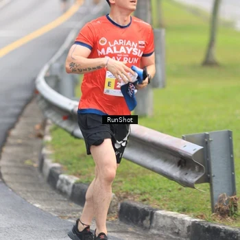 Runner Photo 7024554