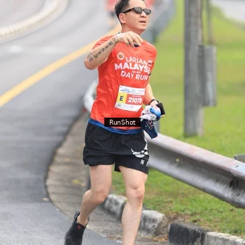 Runner Photo 7024557