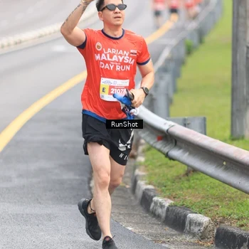 Runner Photo 7024559