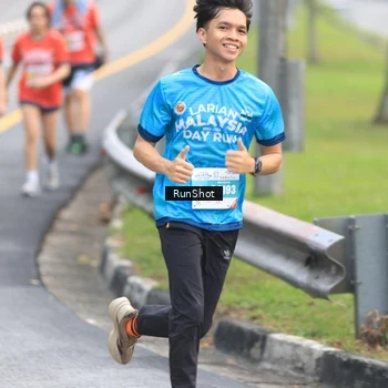 Runner Photo 7024567